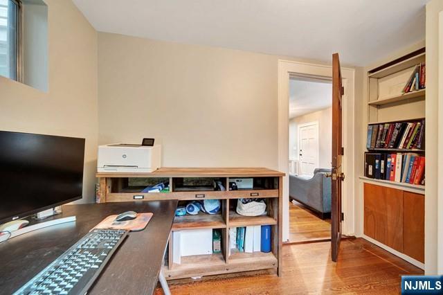property viewer photo 18