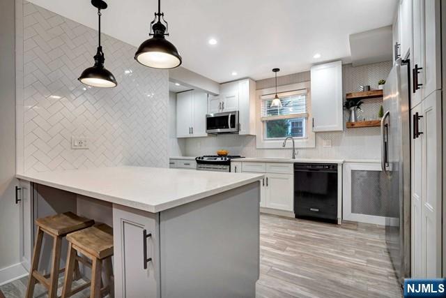 property viewer photo 9