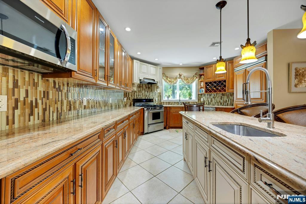 property viewer photo 12