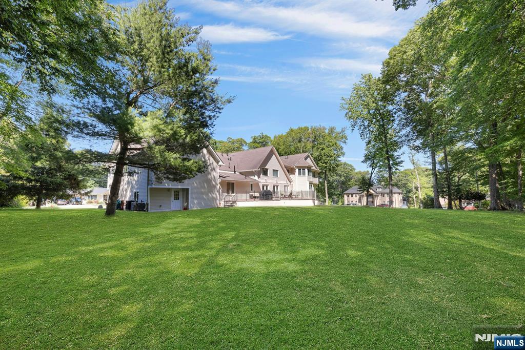 property viewer photo 45