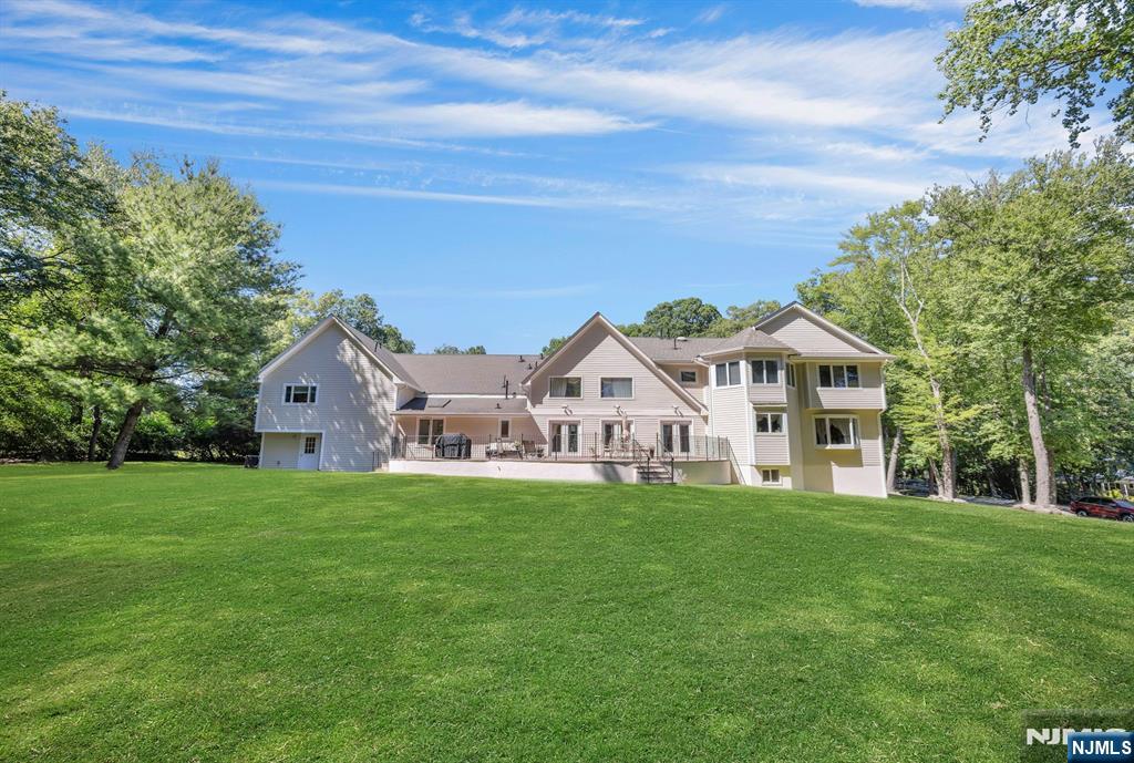 property viewer photo 47