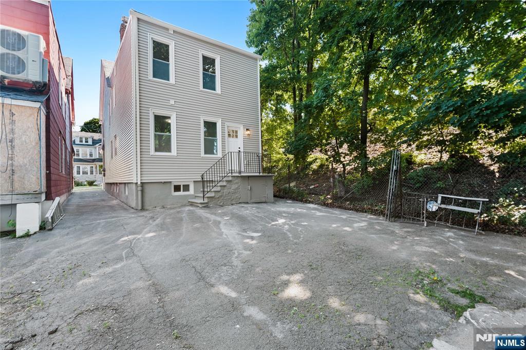 main property photo 48
