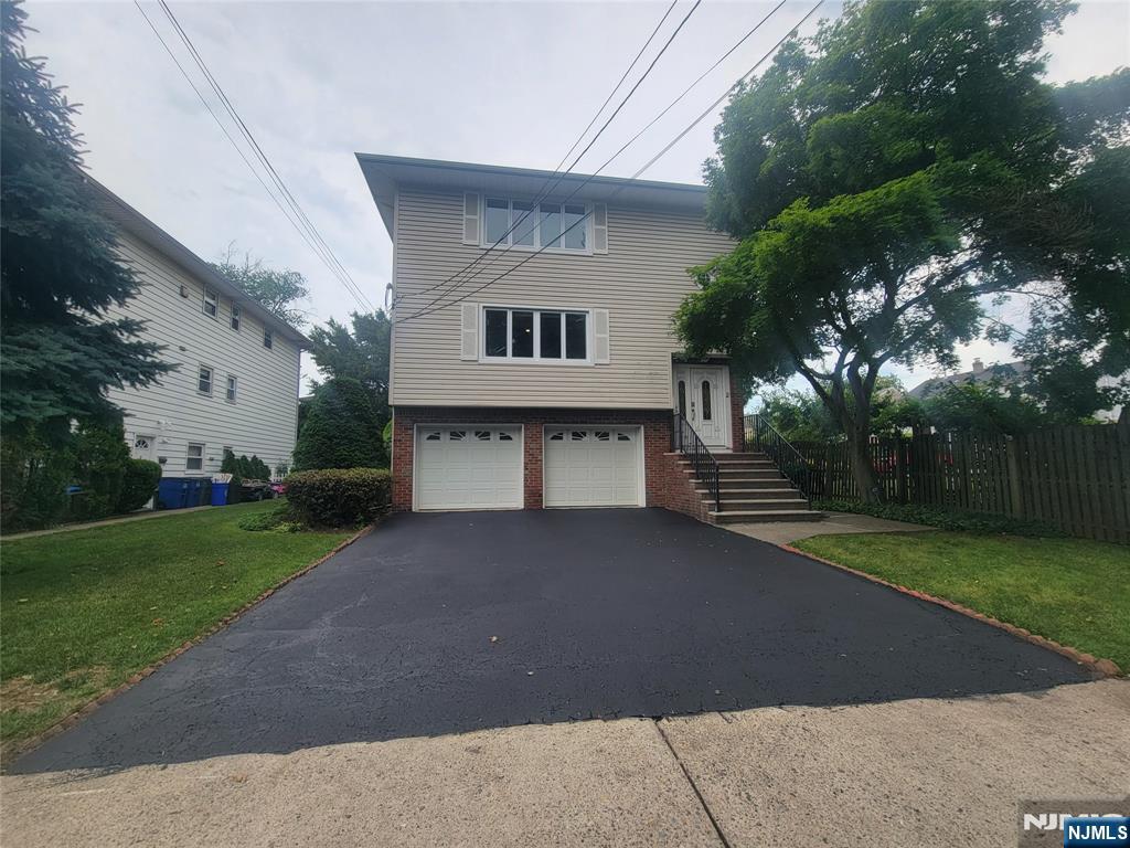 property viewer photo 1