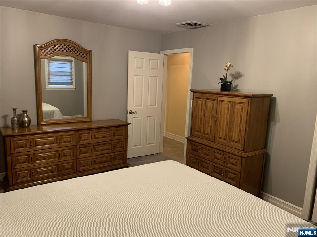 property viewer photo 13