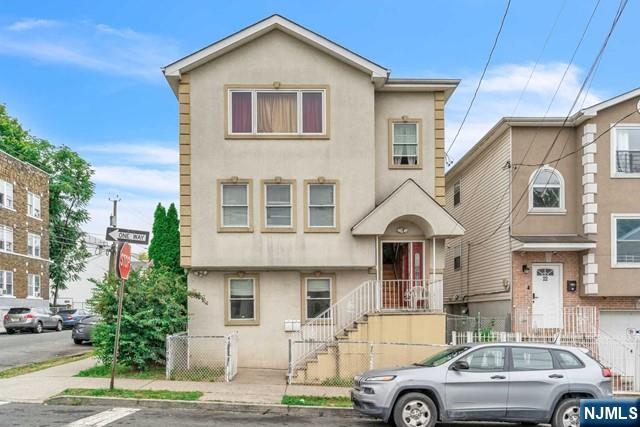 main property photo 19