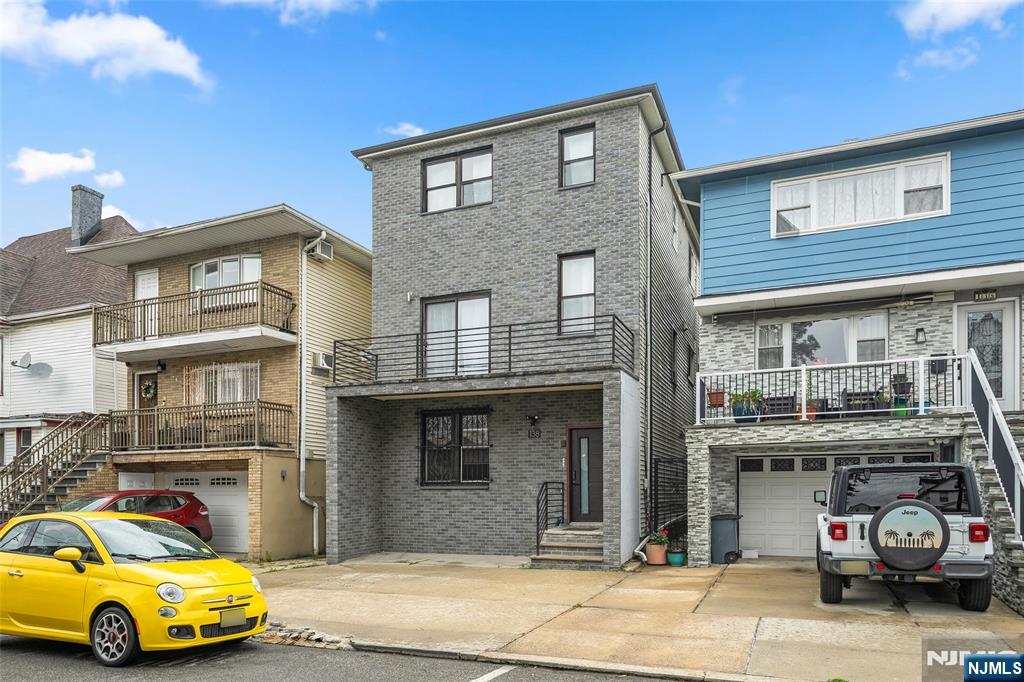 main property photo 30