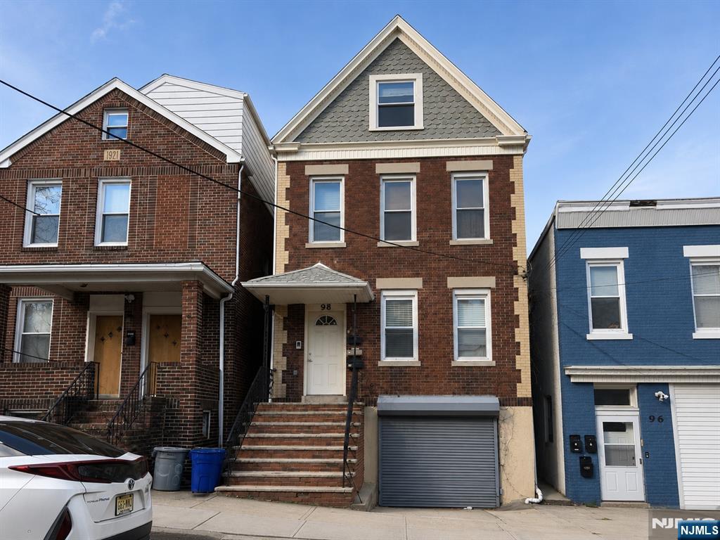 main property photo 25