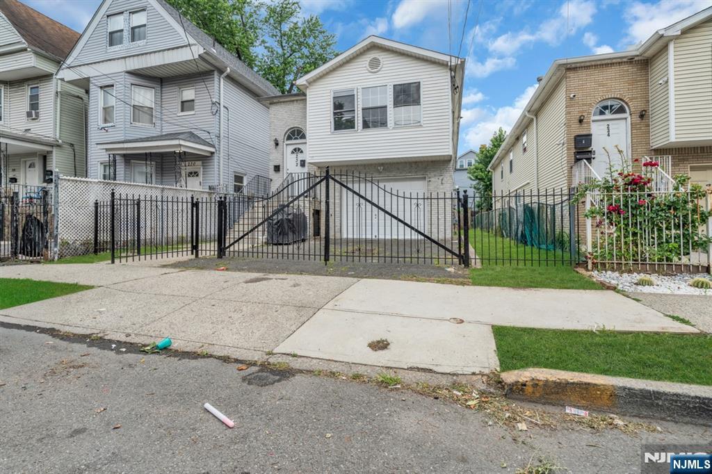 main property photo 47