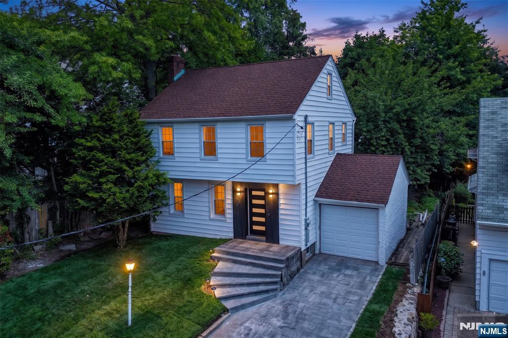 main property photo 19