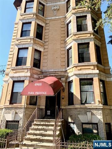 main property photo 16