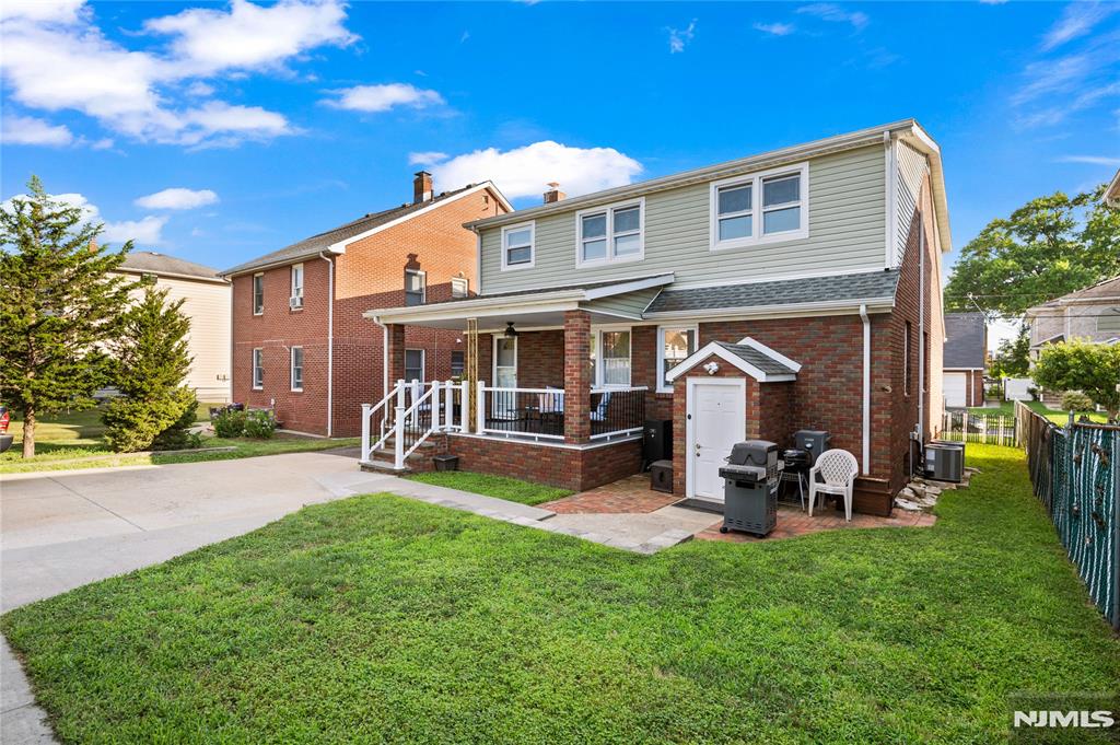 main property photo 34
