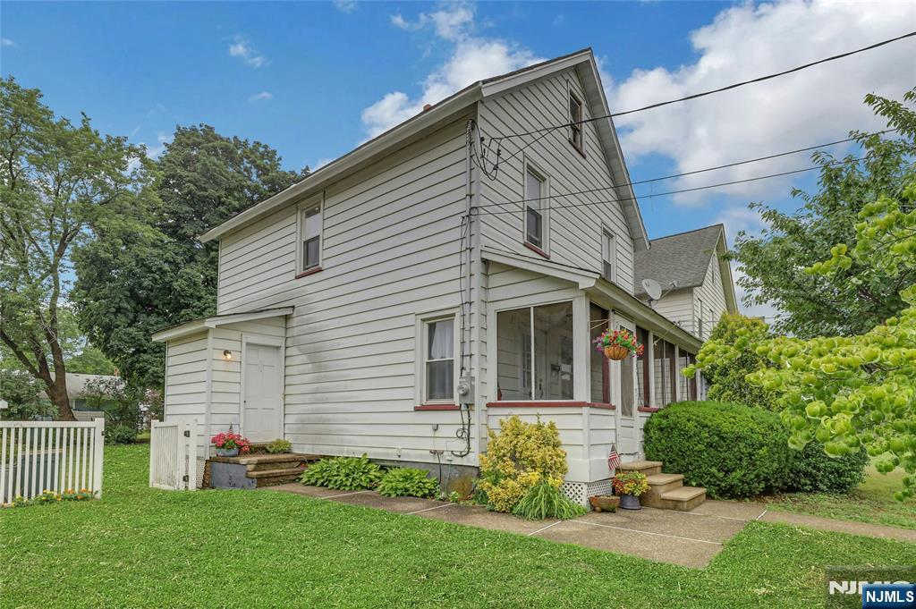 main property photo 27