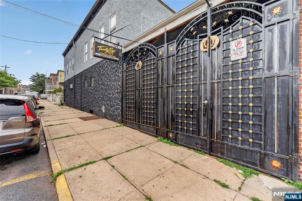 main property photo 43