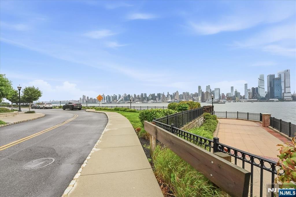 main property photo 45