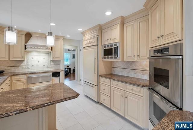 property viewer photo 16