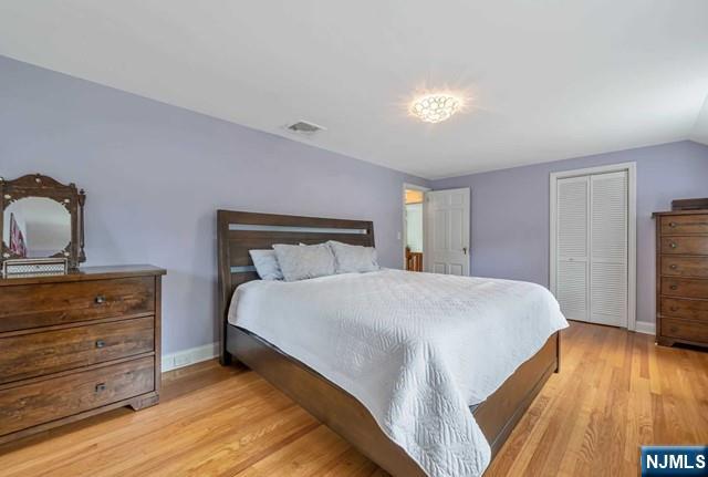 property viewer photo 25