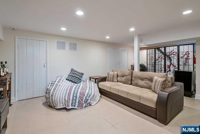 property viewer photo 30