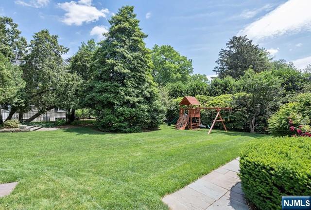 property viewer photo 33