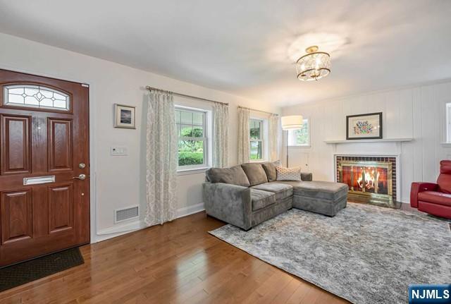 property viewer photo 5