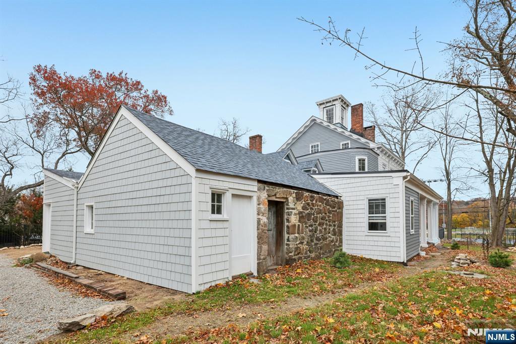 main property photo 43