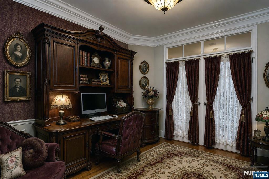 main property photo 25