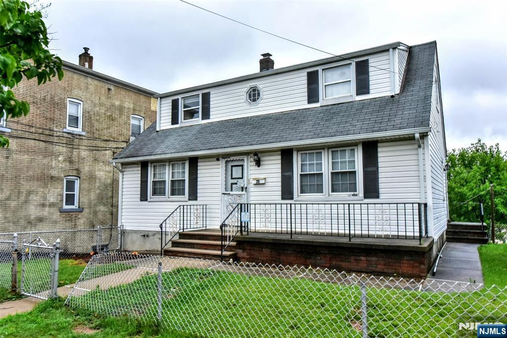 main property photo 3