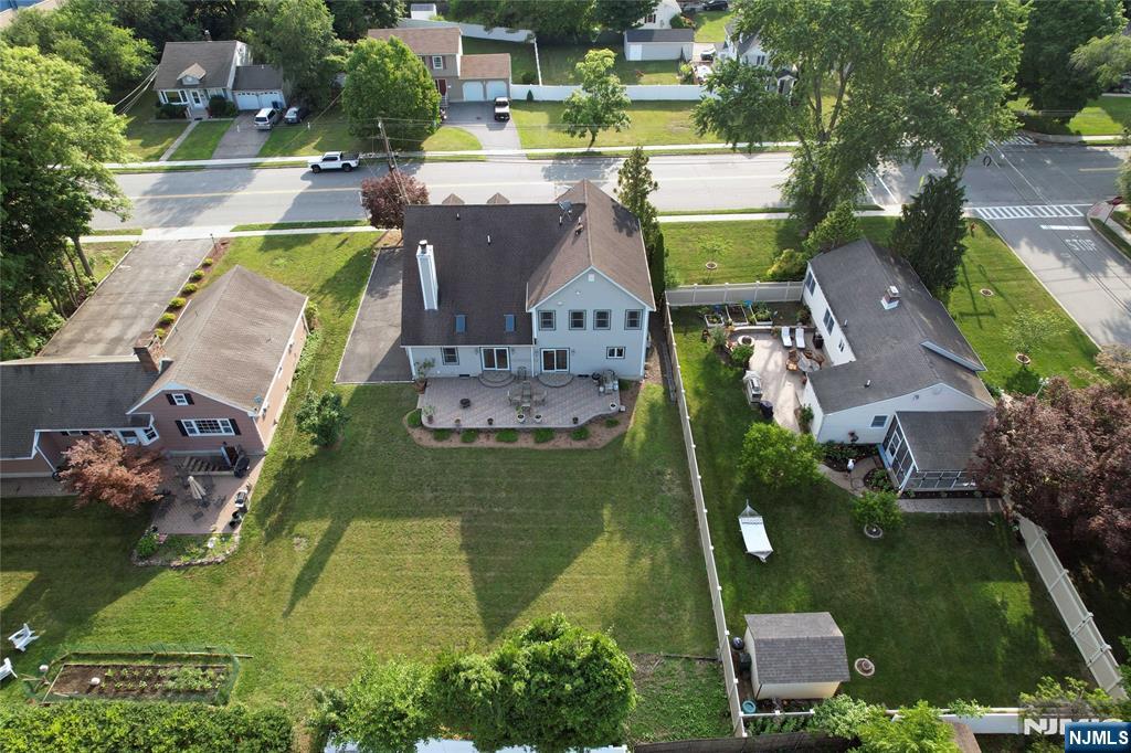 main property photo 47