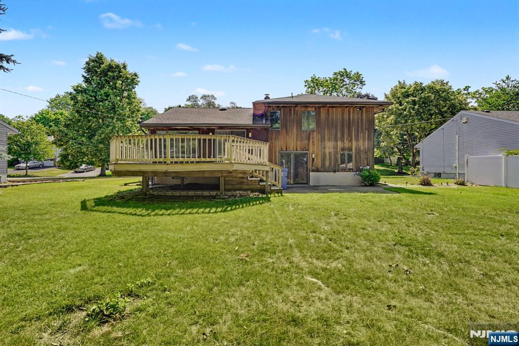 main property photo 13