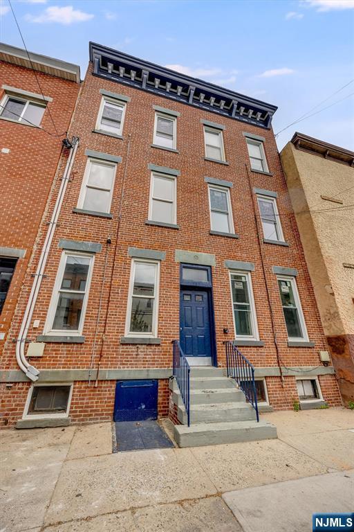 main property photo 22