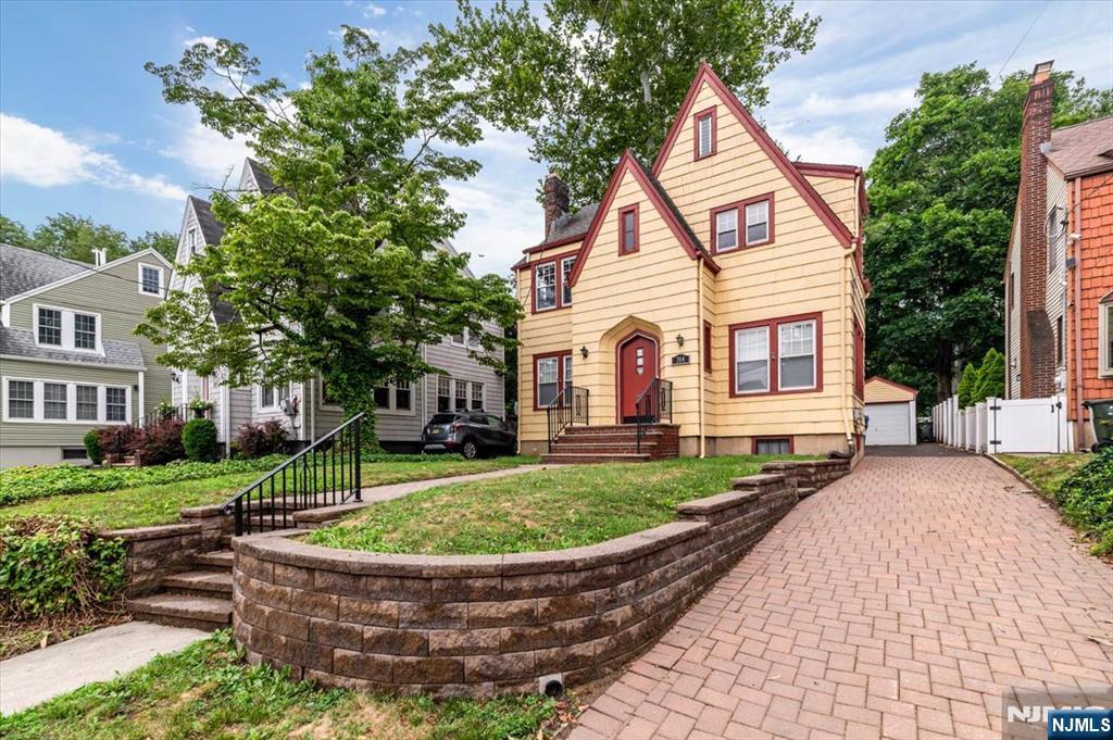 main property photo 1
