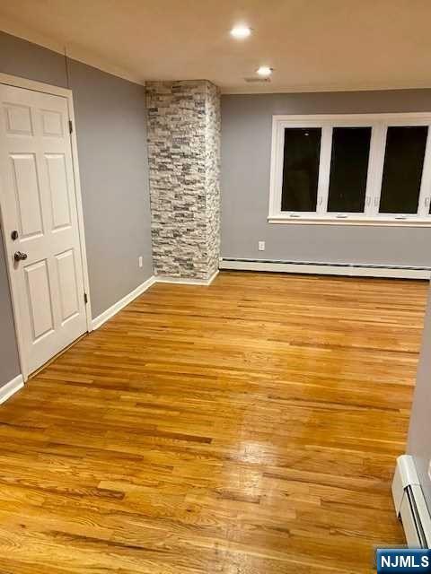 property viewer photo 7