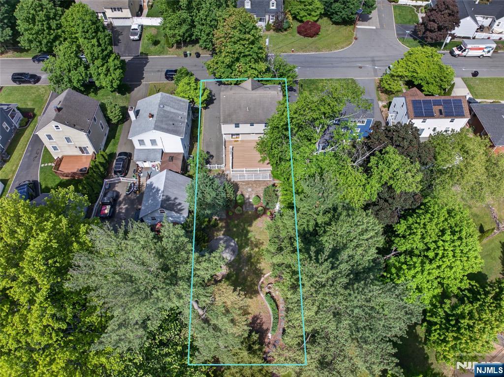 main property photo 41