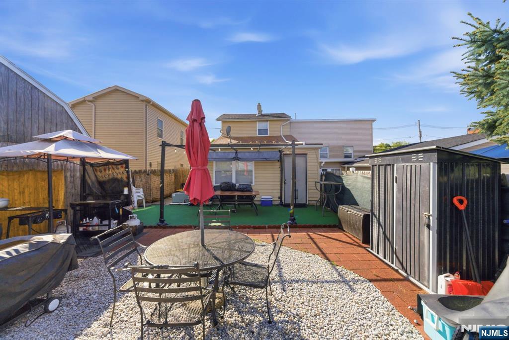 main property photo 16