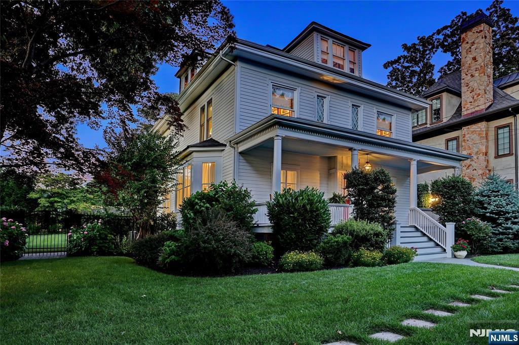 main property photo 34