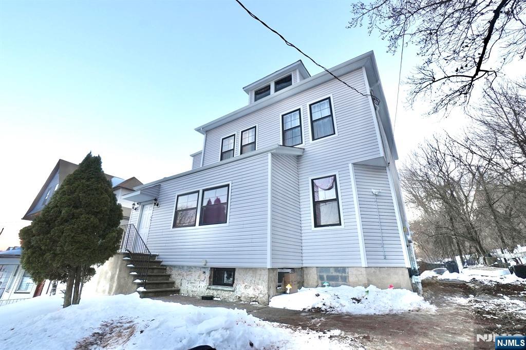main property photo 15