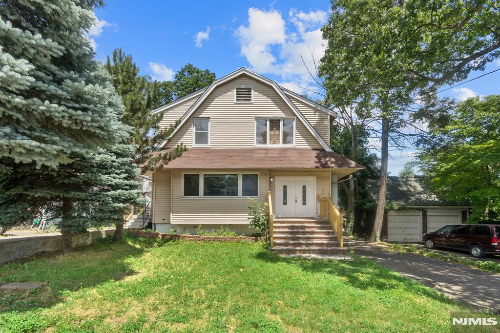 main property photo 36