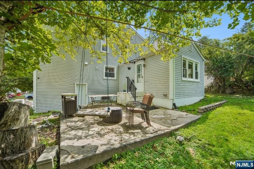 main property photo 33