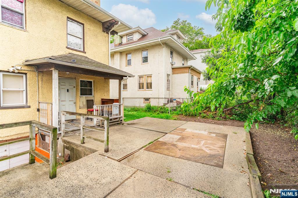 main property photo 23