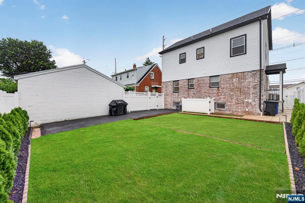 main property photo 43