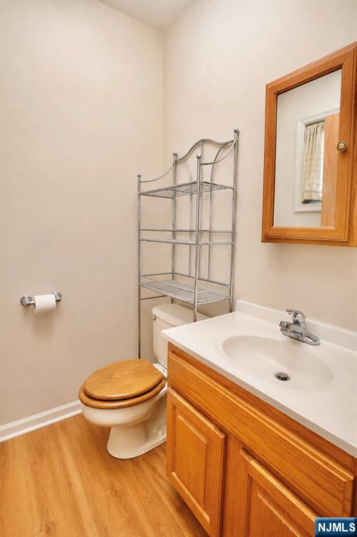 main property photo 13