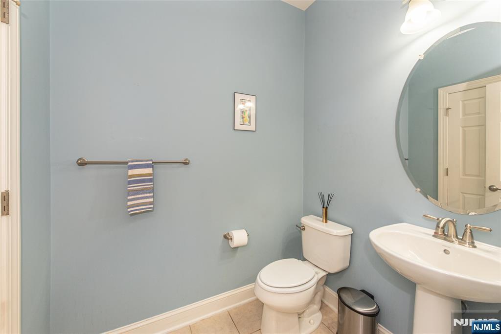 main property photo 20