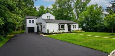 image of property with 5 Bed | 3 Bath | 0 Sqft