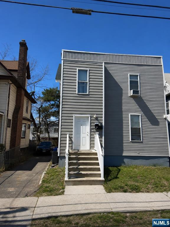 main property photo 0