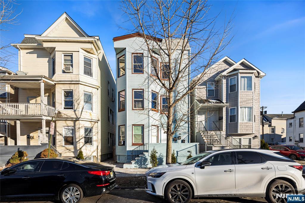 main property photo 37