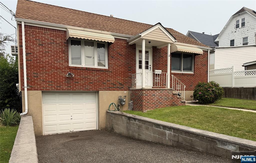 main property photo 0
