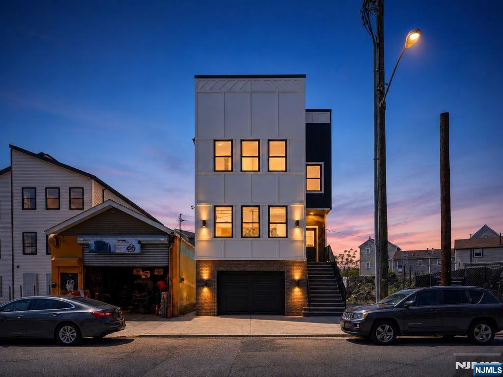 main property photo 0