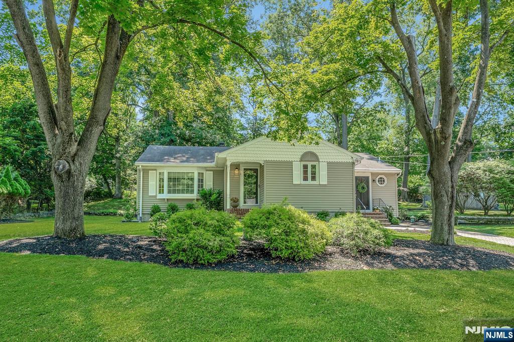 main property photo 0