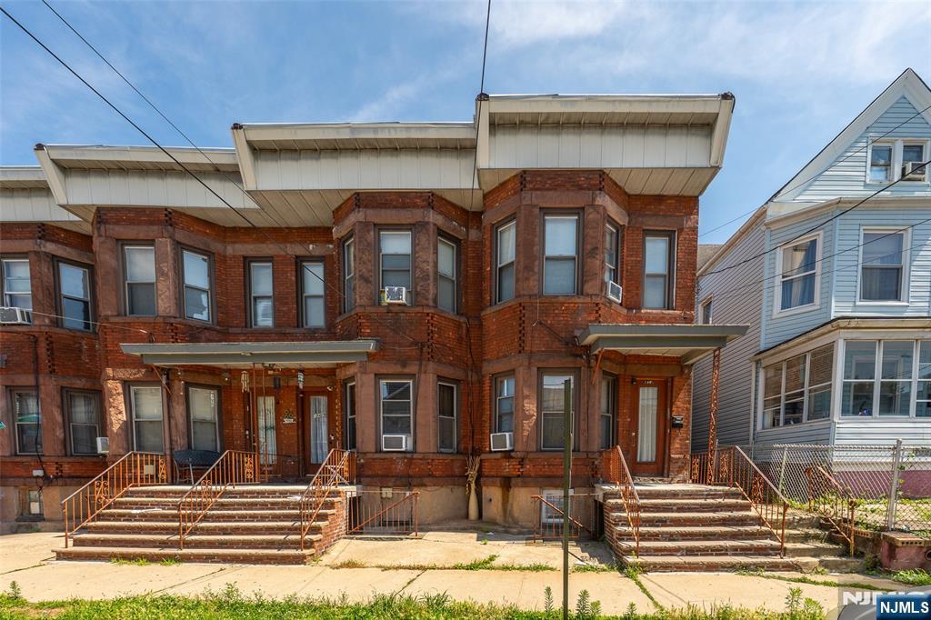main property photo 20