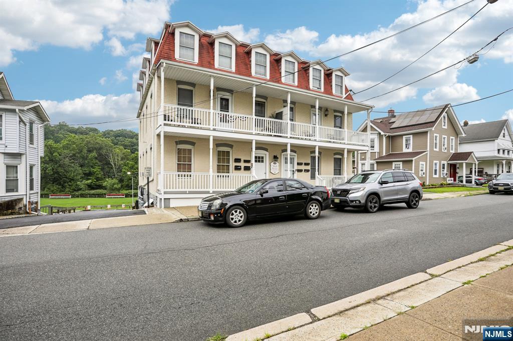 main property photo 20