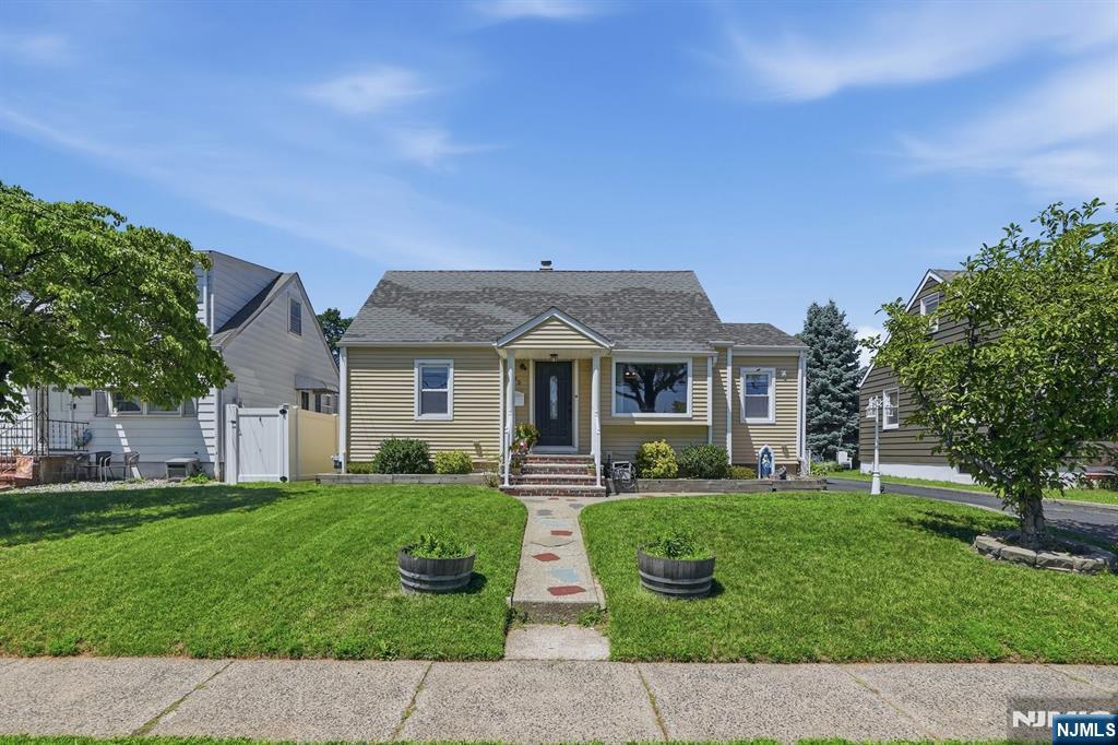 main property photo 46